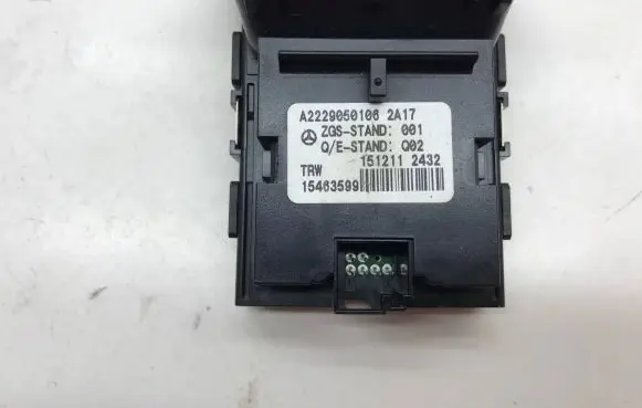 Mercedes-Benz S W222 Hand parking brake switch A2229050106 15463599 1512112432