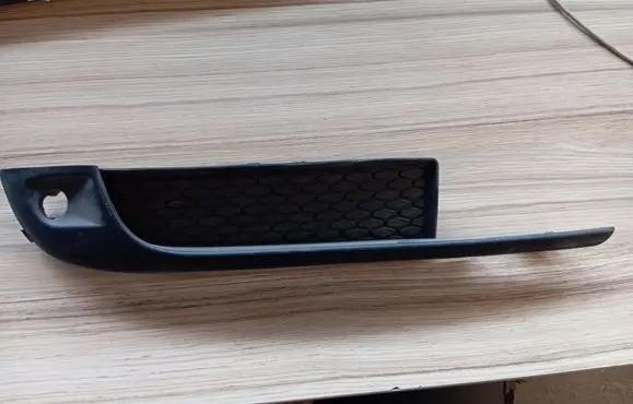 Porsche Macan (95B) Front bumper corner part panel trim 95B807824A