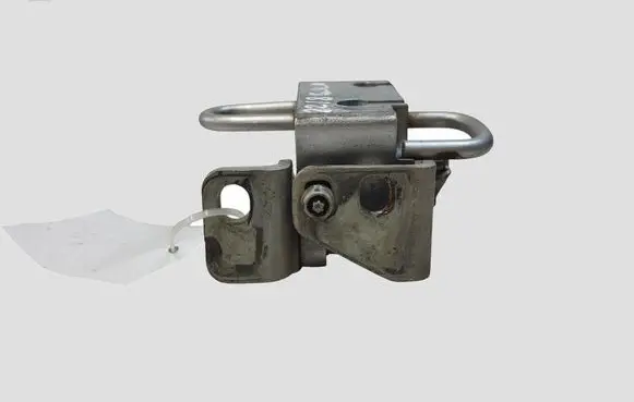 Volkswagen Golf V Rear door lower hinge 1K4833411L