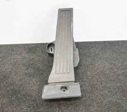 Hyundai Tucson TL Accelerator throttle pedal