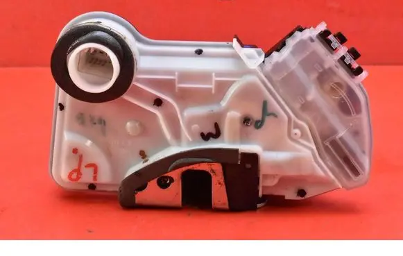 Toyota C-HR I Front door lock 