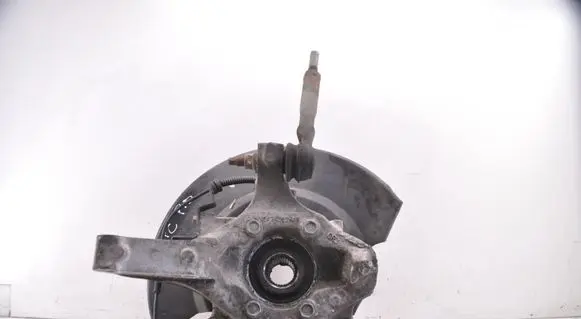 Chrysler Town u0026 Country V Front wheel hub 199AB47439 04743579AB