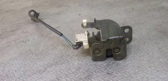 Hyundai Santa Fe Tailgate window lock/catch/latch