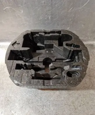 Volkswagen Jetta VI Tool box 5C0012115B