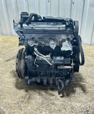 Skoda Superb B8 (3V) Engine CRL 04L100033C CRLB