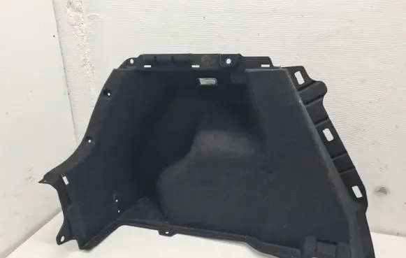 Trunk/boot lower side trim panel