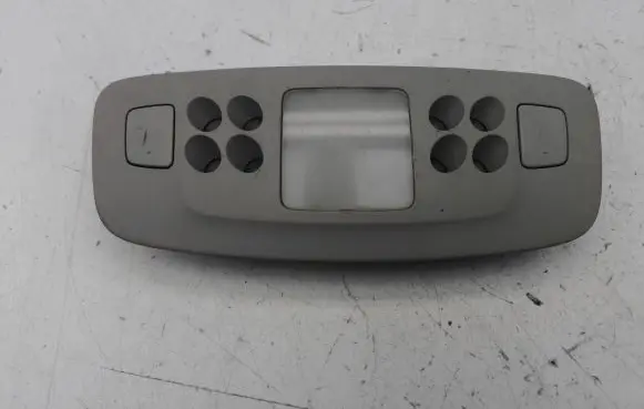 Lexus IS 220D-250-350 Rear seat light