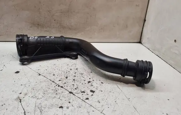 Volkswagen PASSAT B6 Intercooler hose/pipe 1K0145762S