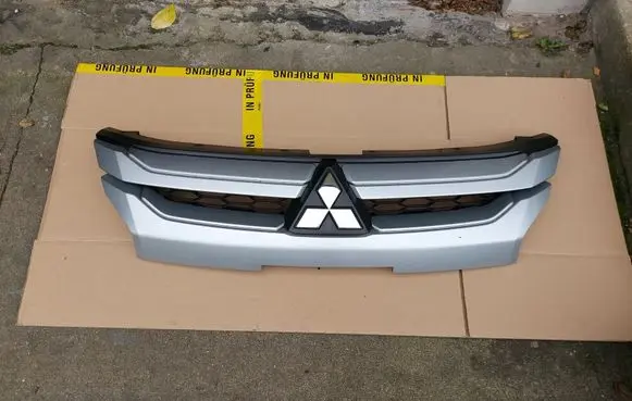 Mitsubishi L200 Manufacturer badge logo/emblem 7450B291ZZ