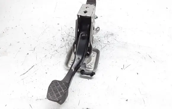 Volkswagen PASSAT B6 Brake pedal 1K1721057N