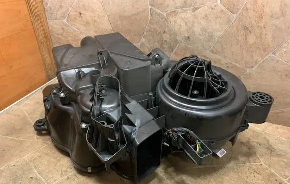 Mercedes-Benz GL X166 Interior heater climate box assembly A1668301660