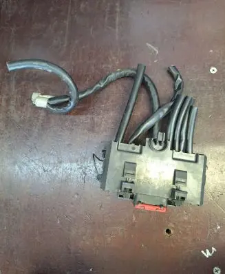 Mercedes-Benz C W203 Battery control module A2035450803