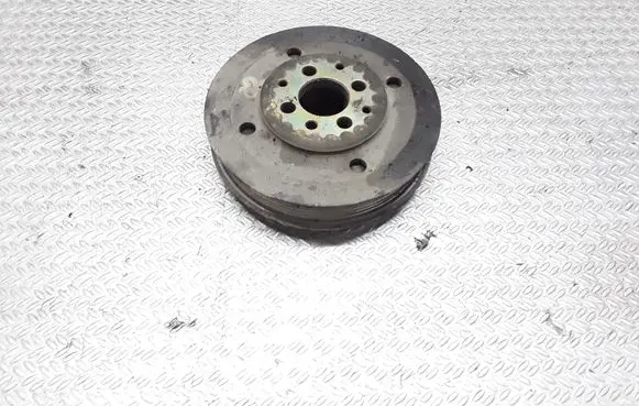 Volkswagen Golf IV Crankshaft pulley 038105243
