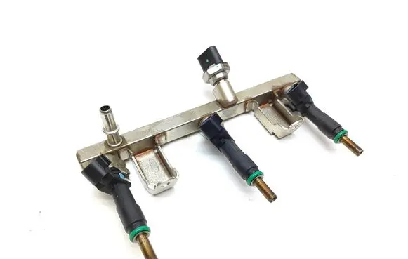 Ford Escape IV Fuel injectors set HX7G9F593CA