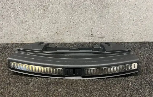Porsche Macan (95B) Trunk/boot sill cover protection 95B864483J