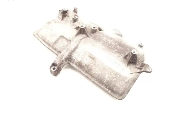 Mercedes-Benz A W169 Rocker cam cover A6400100667