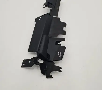 Mini Cooper Countryman R60 Intercooler air guide/duct channel 9807050