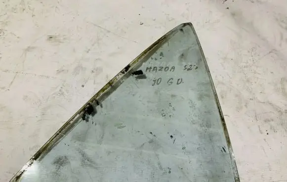 Mazda 323 Rear vent window glass 