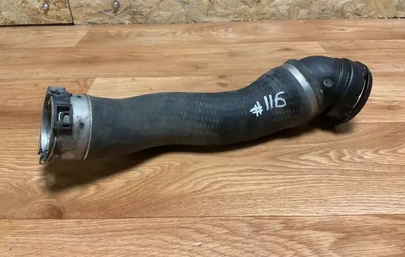 BMW 5 E60 E61 Intercooler hose/pipe 7789048 PAHTGF50