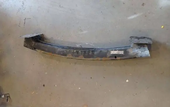 Chrysler Town u0026 Country V Front bumper cross member 05113162AA 05113162 139750B