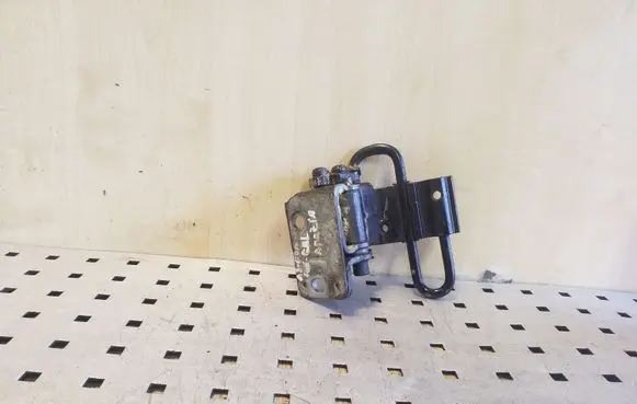Audi A3 S3 8L Rear door lower hinge