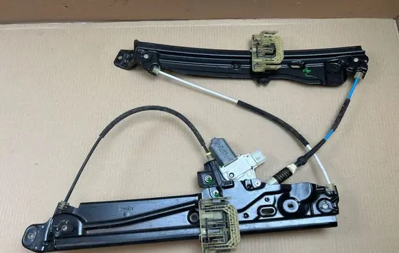 BMW 5 F10 F11 Front door window regulator with motor 7182111 7248171