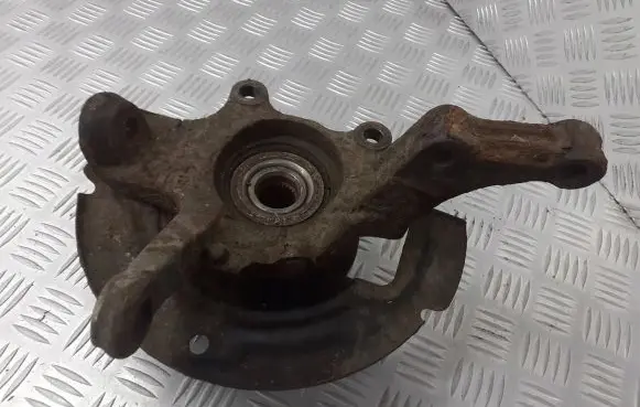 Nissan Altima Front wheel hub spindle knuckle
