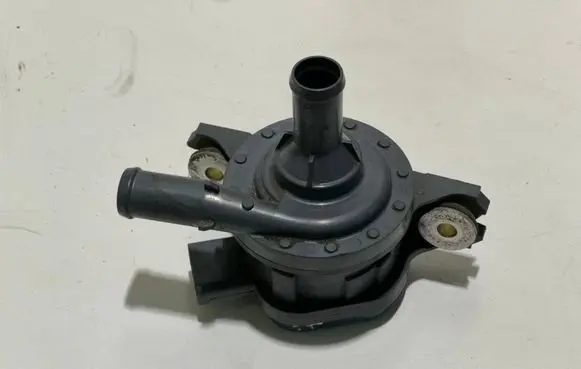 Toyota Highlander XU70 Electric auxiliary coolant/water pump G904042010