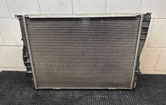 BMW 1 E81 E87 Coolant radiator 754744902