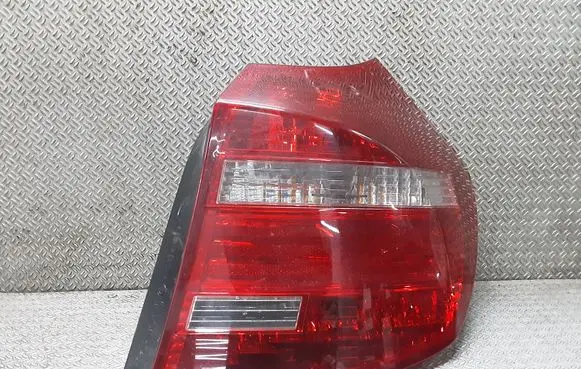 Rear/tail lights