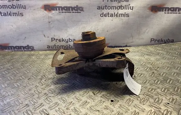 Iveco Daily 30.8 - 9 Front wheel hub