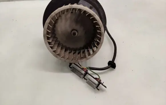 Mercedes-Benz W123 Heater fan/blower 49014011