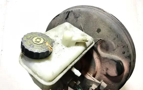 Renault Laguna II Master brake cylinder