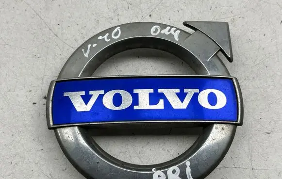 Volvo V40 Manufacturer badge logo/emblem 31383031 K1UA