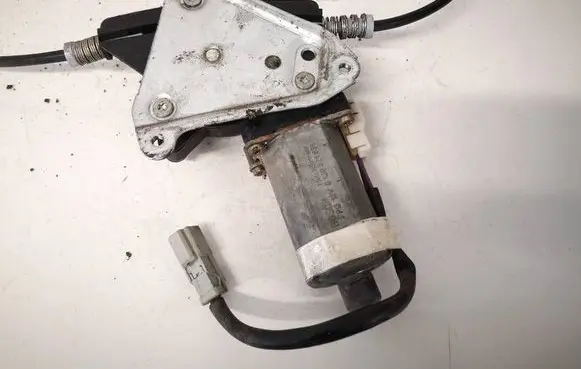 Rover 620 Rear door window regulator motor 0130821631 190484000