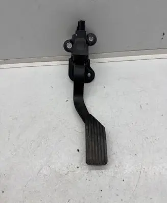 Mitsubishi Outlander Accelerator throttle pedal 1600A188 21291716368 18137B