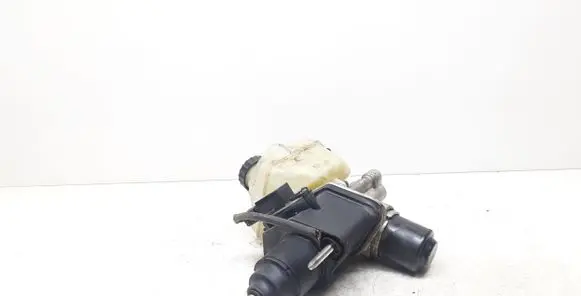 Mercedes-Benz E W211 Master brake cylinder 0204221045 A2114300302 0204251302