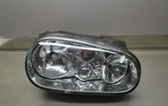 Volkswagen Golf IV Headlight/headlamp