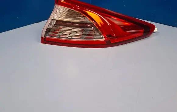 Hyundai Ioniq Rear/tail lights 92402G7