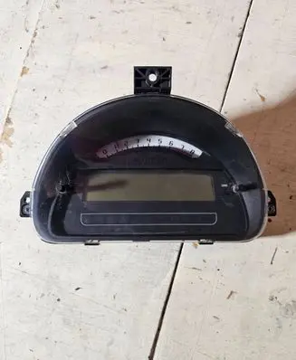 Citroen C2 Speedometer (instrument cluster) 216787204
