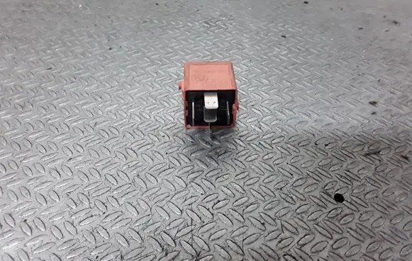 BMW 5 E60 E61 Other relay 12631742690