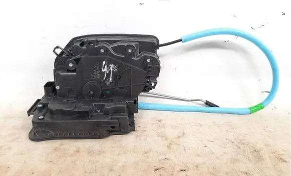 BMW X2 F39 Front door lock 7281934 51217281934