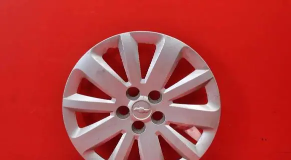 Chevrolet Cruze R17 wheel hub/cap/trim 96994760