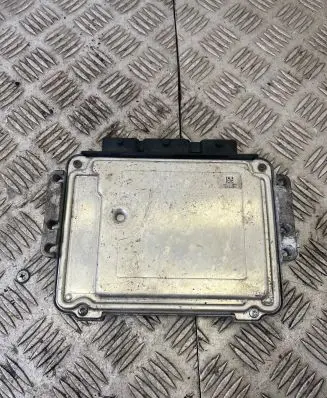 Ford Focus Engine control unit/module ECU 7M5112A650UB 0281012487
