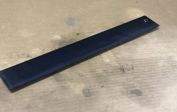 Mercedes-Benz GL X164 Front sill trim cover A1646800335 1646800335