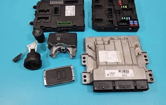 Renault Megane IV Engine control unit/module ECU 237106288R IMPRK1411715
