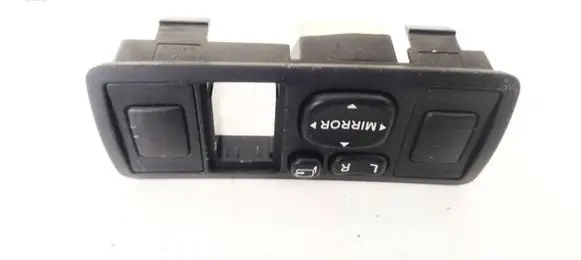 Toyota Avensis T250 Wing mirror switch 183575