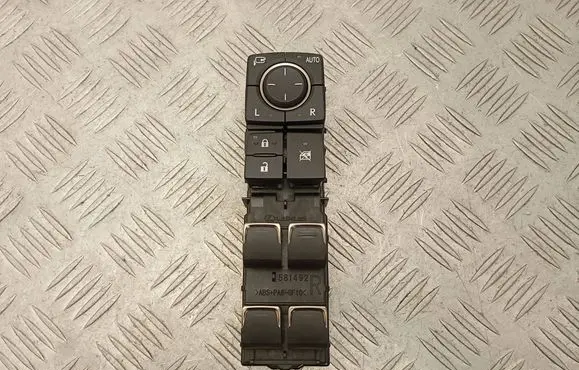 Lexus NX Electric window control switch 8404078060 515465