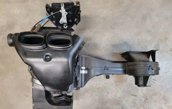 Volkswagen Jetta II Interior heater climate box assembly housing 191819081A 191819051K 191819003F