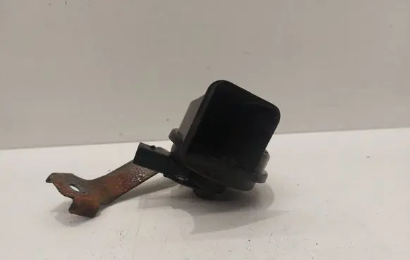 Volkswagen Touran II Horn signal 1K0951221